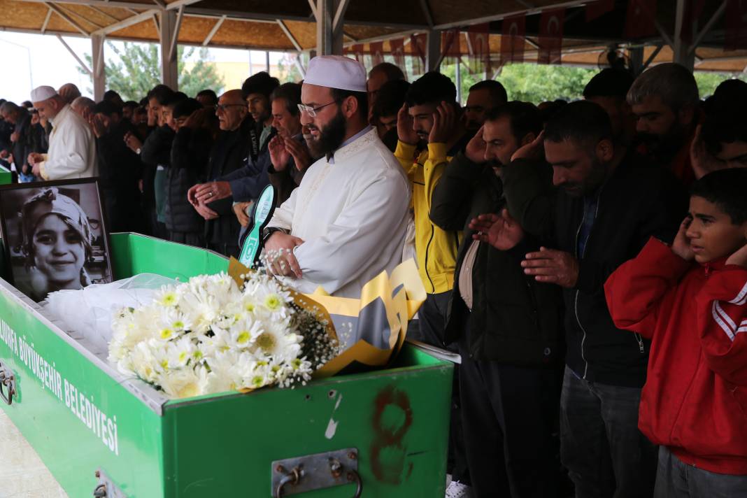 Şirin Elmas cinayetinde yeni görüntü ortaya çıktı: Katiliyle ilk kez böyle karşılaştı 2